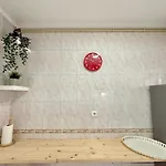 Travelers House Homestay