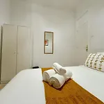 Travelers House Homestay