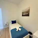 Homestay Travelers House *