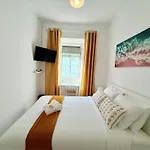 Travelers House Homestay