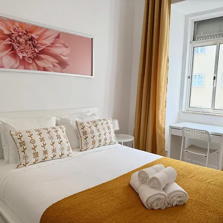 Travelers House Homestay