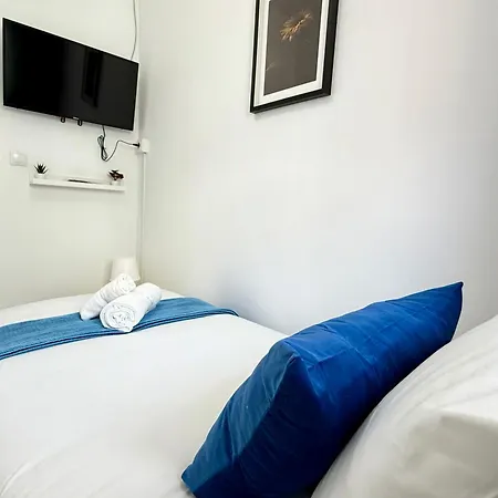 Travelers House Homestay