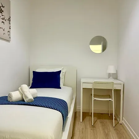 Travelers House Homestay