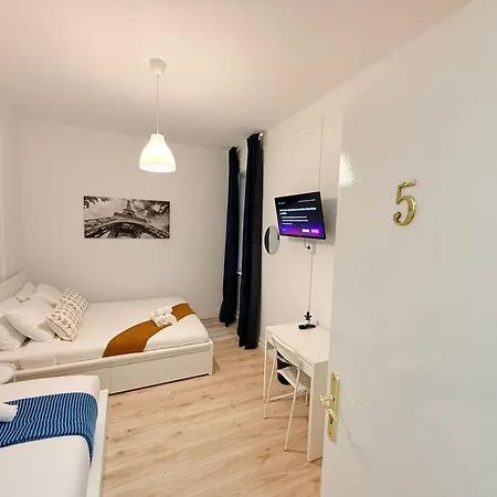 Δωμάτια σε οικογενειακή κατοικία Travelers House Lisboa